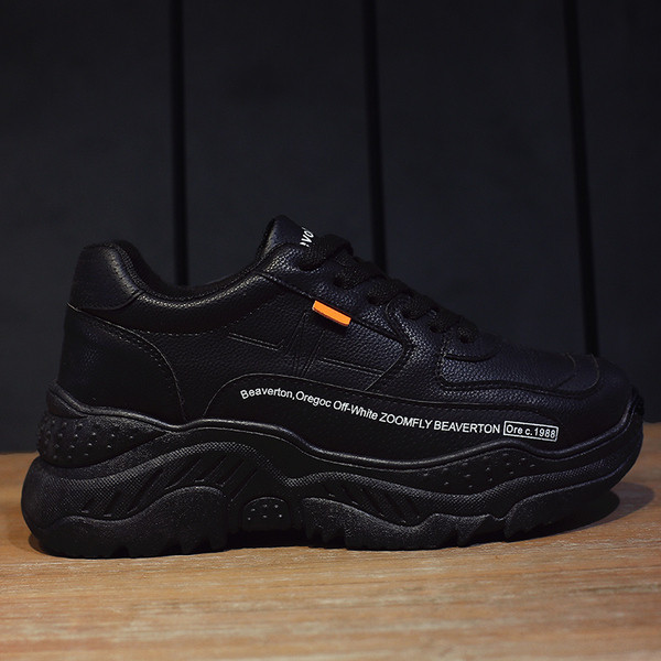 Ανδρικά πάνινα παπούτσια σε τρία χρώματα με ψηλή σόλα