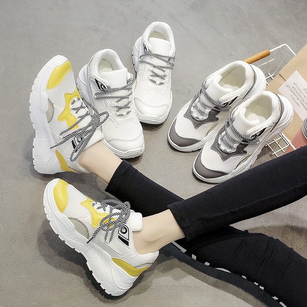 Ανδρικά πάνινα παπούτσια σε τρία χρώματα με ψηλή σόλα