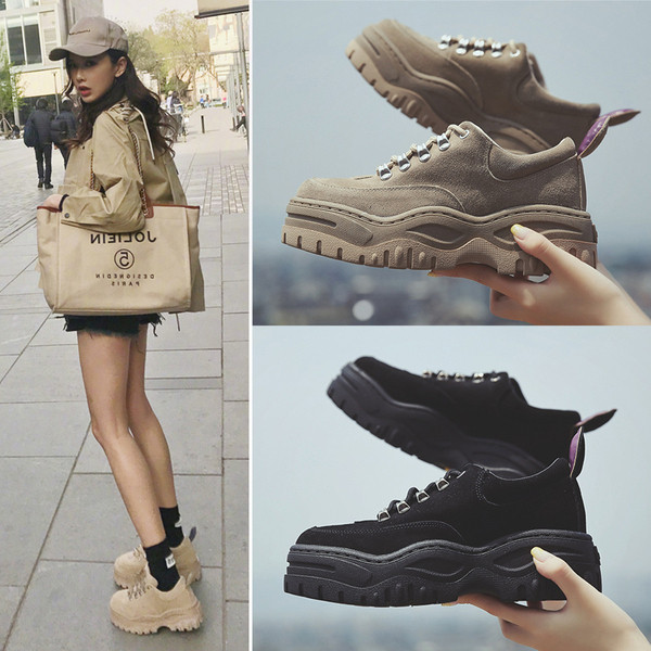 Ανδρικά πάνινα παπούτσια σε δύο χρώματα - μαύρο και μπεζ