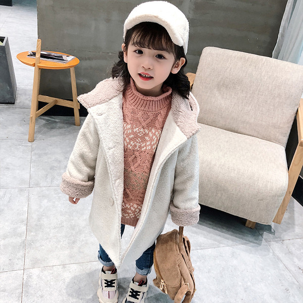 Μοντέρνο παιδικό παλτό με μαλακή επένδυση και κουμπιά