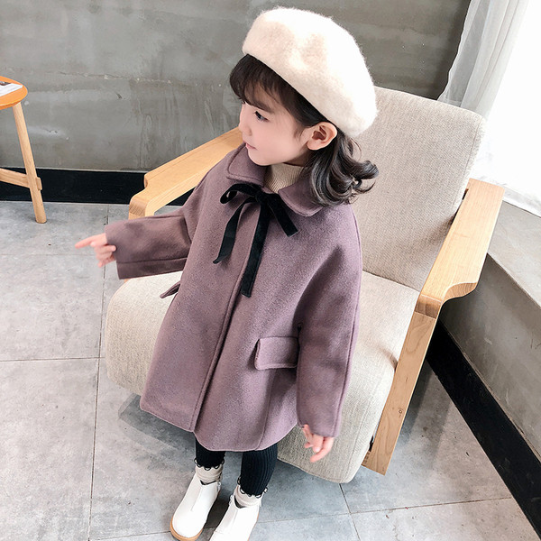 Стилно детско палто за момичета с връзки 