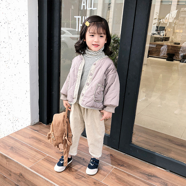 Изчистено детско яке за момичета в сив цвята