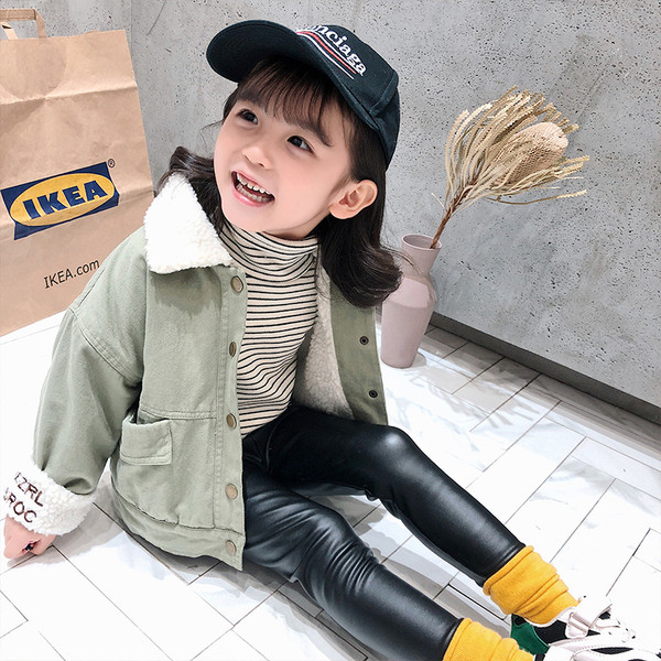 Καθημερινό παιδικό μπουφάν με απαλή επένδυση