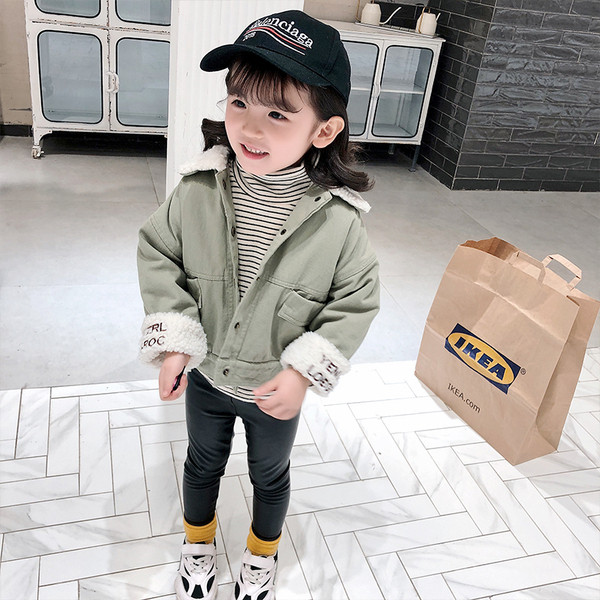 Καθημερινό παιδικό μπουφάν με απαλή επένδυση