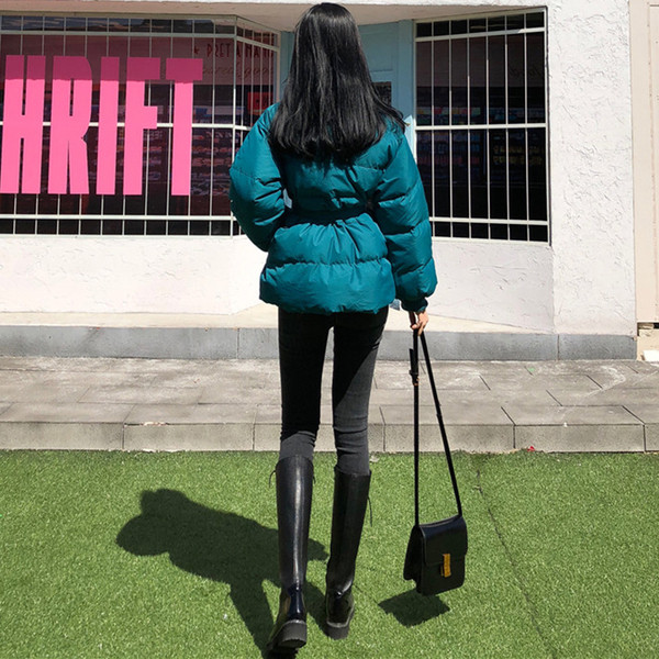 Дамско ежедневно яке с колан в два цвята