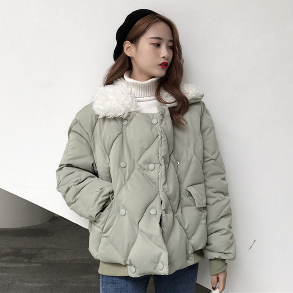 Modern női kabát pehelygallérral, két színben