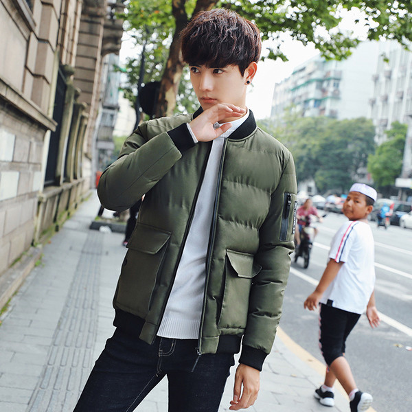 Alkalmi férfi dzseki fekete és zöld zsebekkel