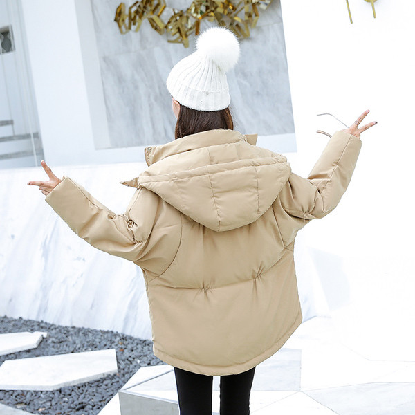 Modern női kabát három színben, gombokkal