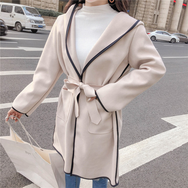 Női hosszú kabát kapucnival és zsebekkel, két színben