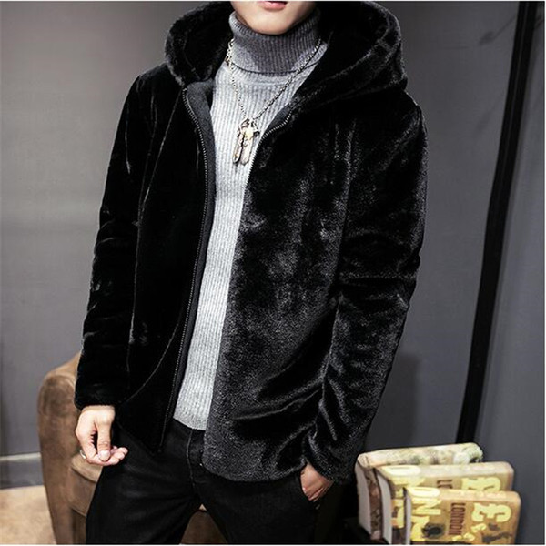 Új modell férfi pehelykabát fekete színben - három modell