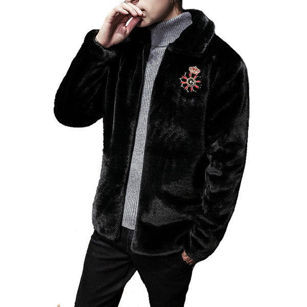 Új modell férfi pehelykabát fekete színben - három modell