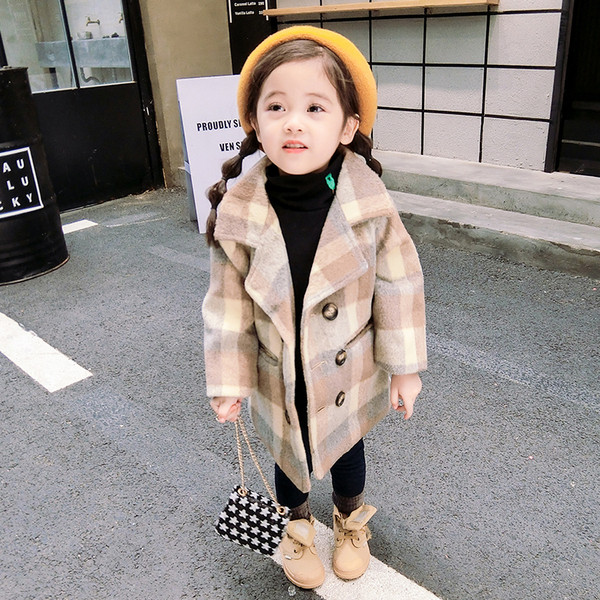 Stílusos kockás gyerekkabát lányoknak