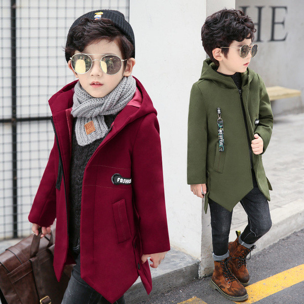 Gyerekkabát fiúknak három színben