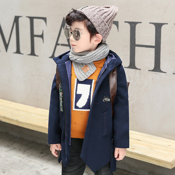 Gyerekkabát fiúknak három színben