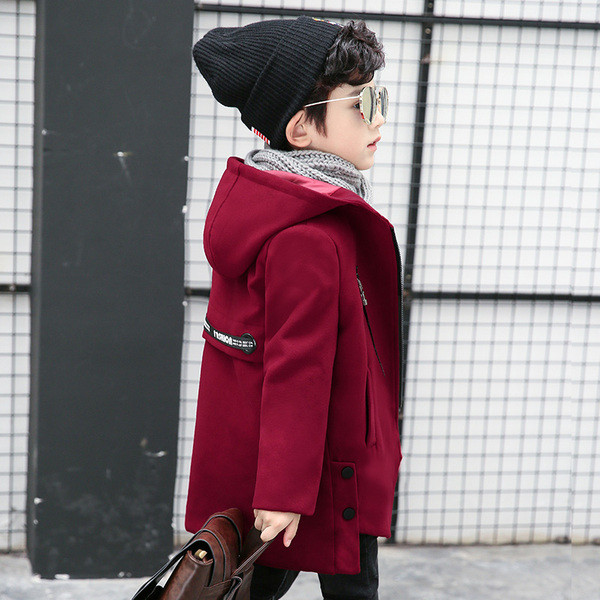 Gyerekkabát fiúknak három színben