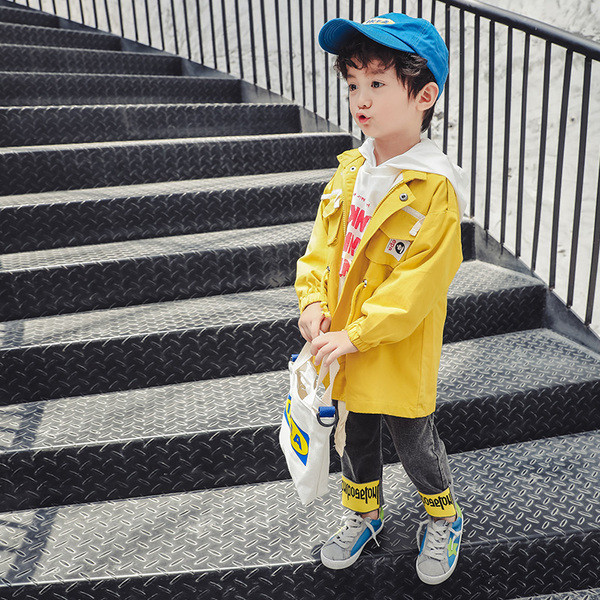 Gyermek hosszú kabát fiúknak sárga színben