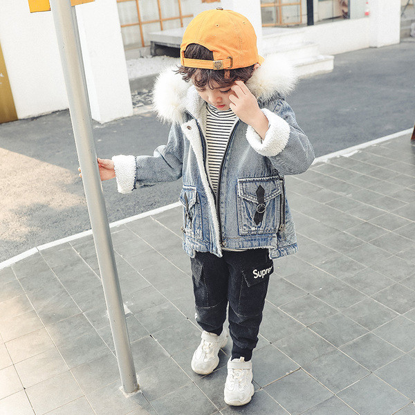 Gyermek farmerdzseki fiúknak, puha béléssel, két színben