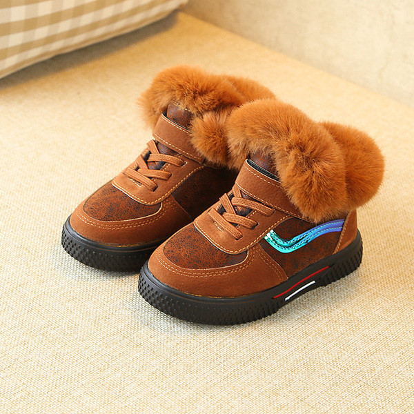 Gyermek téli tornacipő lányoknak piros, fekete és barna színben