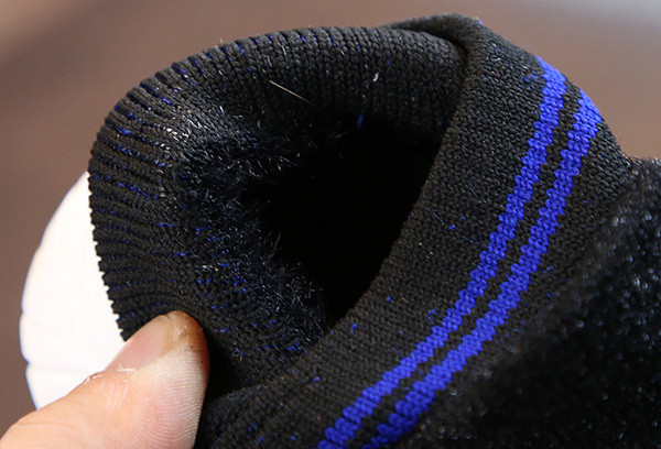 Téli gyerek tornacipő fiúknak nyakkendő nélkül, két színben