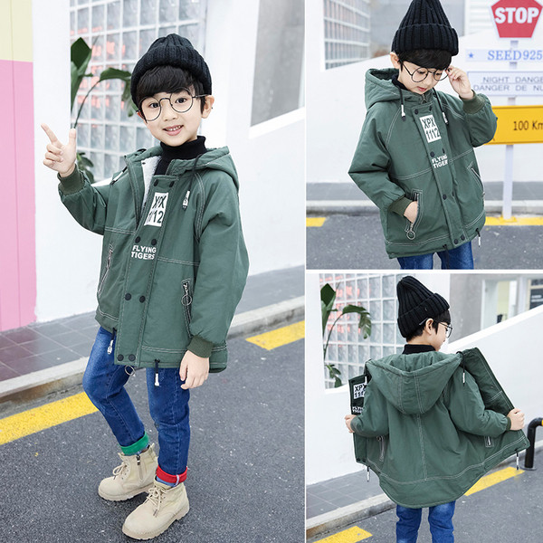 Gyermek kabát fiúknak három színben