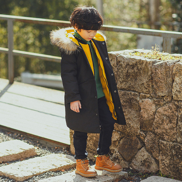 Modern gyerek kabát fiúknak két színben pehelyes