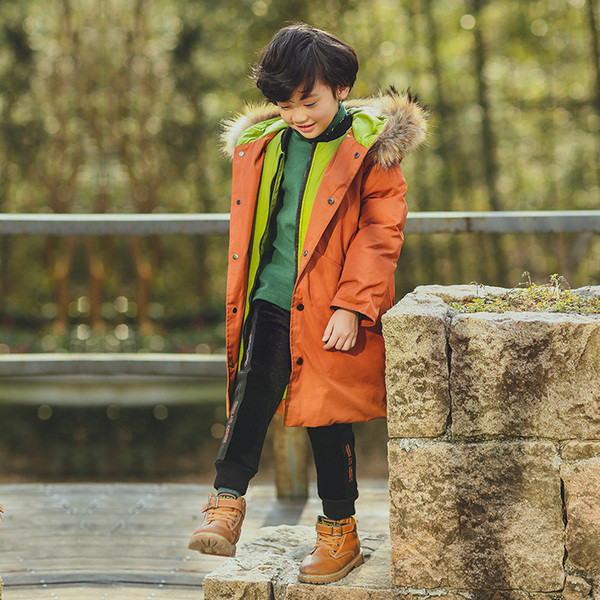 Modern gyerek kabát fiúknak két színben pehelyes