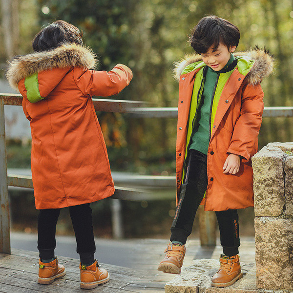 Modern gyerek kabát fiúknak két színben pehelyes