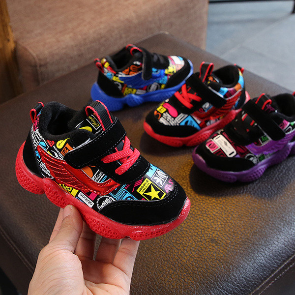 Meleg baba tornacipő lányoknak és fiúknak piros, kék és lila színben