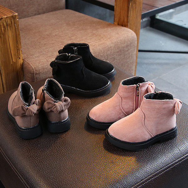 Gyerekcsizma lányoknak rózsaszín, fekete és barna szalaggal