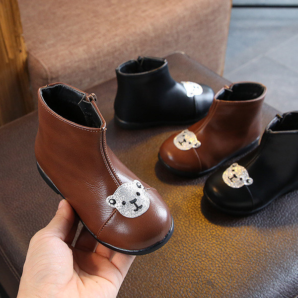 Öko bőrből készült gyerekcsizma lányoknak plüssmackóval fekete és barna színben