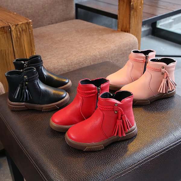 Öko bőrből készült téli gyerekcsizma lányoknak piros, fekete és rózsaszín színben