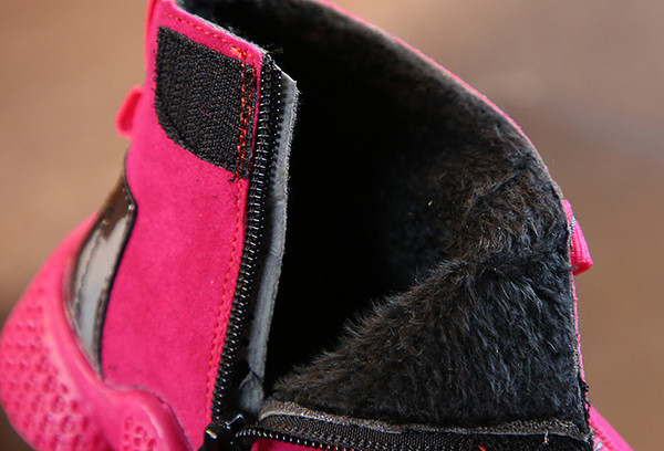 Gyerek sportcipő lányoknak fekete, lila és ciklámen színben