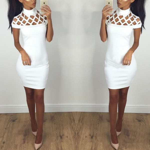 Stílusos női ruha O-nyakkal, több színben