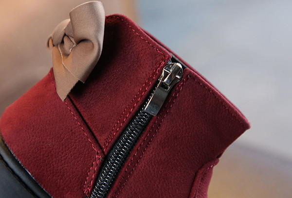 ÚJ gyerekcsizma szalaggal fekete, barna és bordó színben