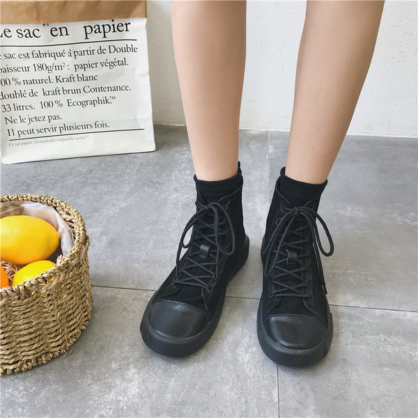 Alkalmi női tornacipő öko velúrból fekete színben