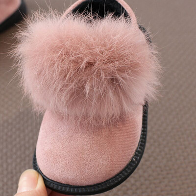 Pehelyes téli gyerekcipő két színben