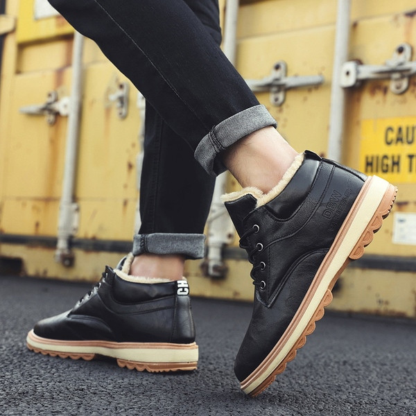 Egyszerű férfi téli cipő három színben