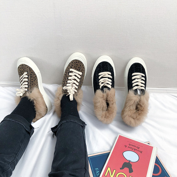 Téli modern női tornacipő pehellyel, két színben