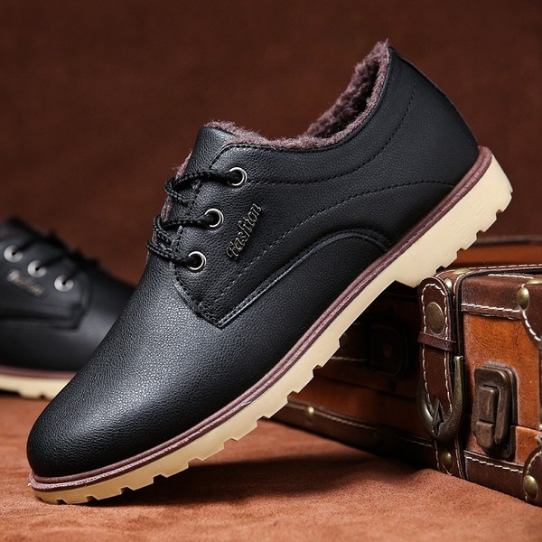 Eko bőrből készült alkalmi férfi téli cipő