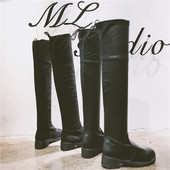 Stílusos női csizma fekete színben - két modell