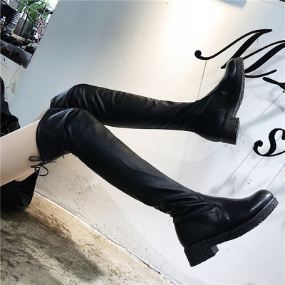 Stílusos női csizma fekete színben - két modell