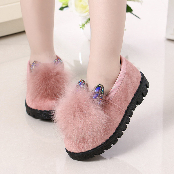 Gyermek téli cipő 3D elemmel, három színben