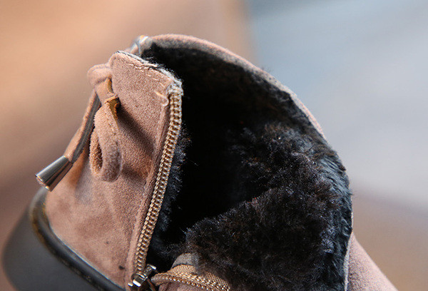 Téli gyerekcsizma lányoknak három színben