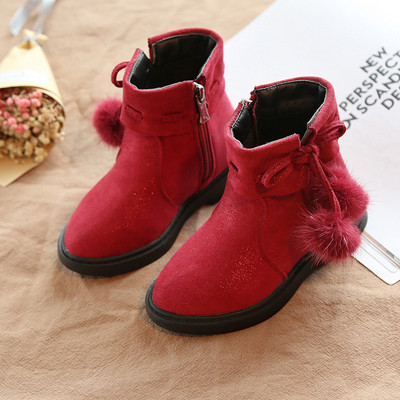 Modern gyerekcsizma szalaggal, két színben