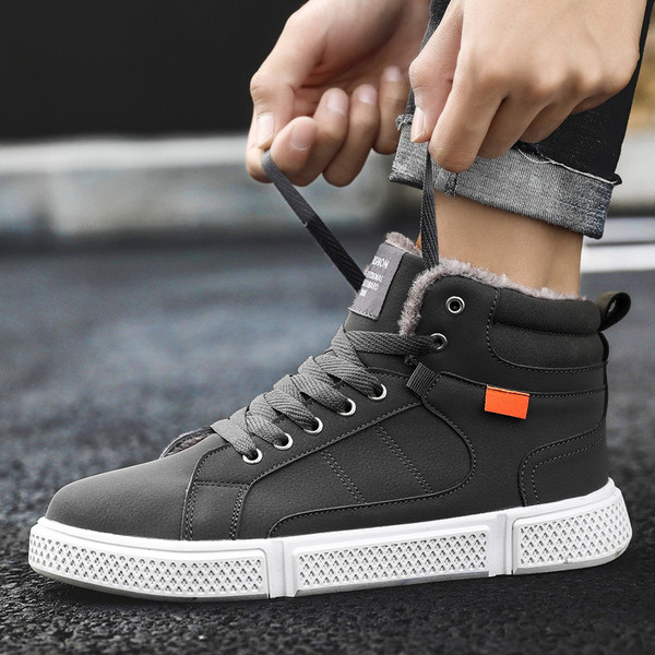 Férfi téli cipő vastag talppal, két színben