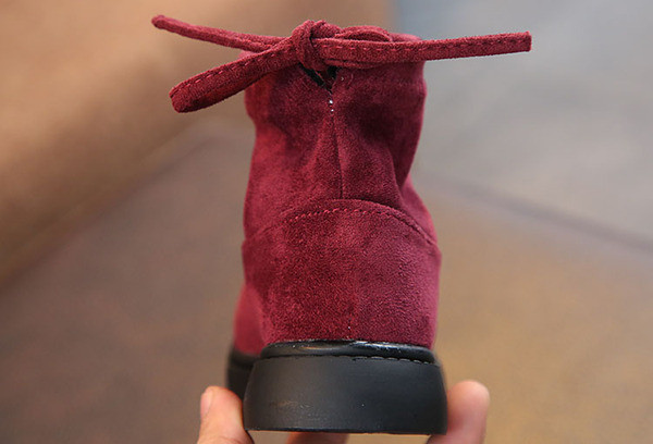 Gyermek téli csizma lányoknak fekete és bordó színben