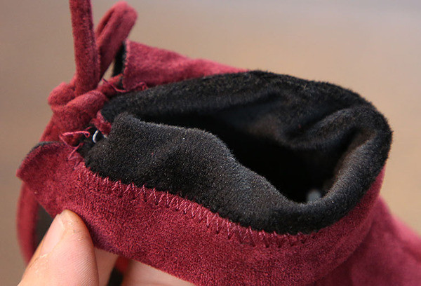 Gyermek téli csizma lányoknak fekete és bordó színben