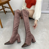 Stílusos női csizma hegyes modell eco bőrből, két színben