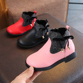 Rózsaszín, piros és fekete téli gyerekcsizma lányoknak