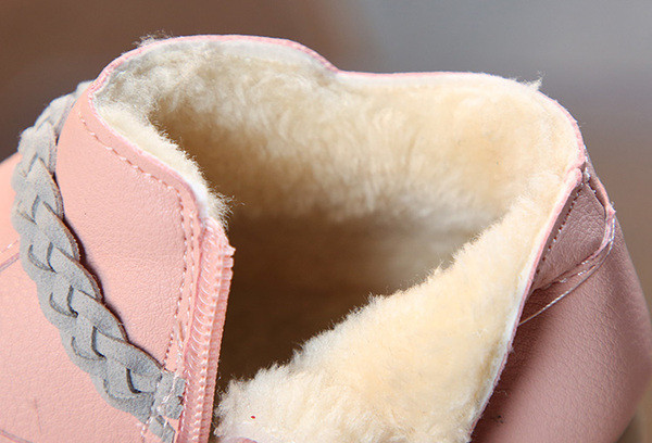 Öko bőrből készült téli gyerekcipő lányoknak három színben